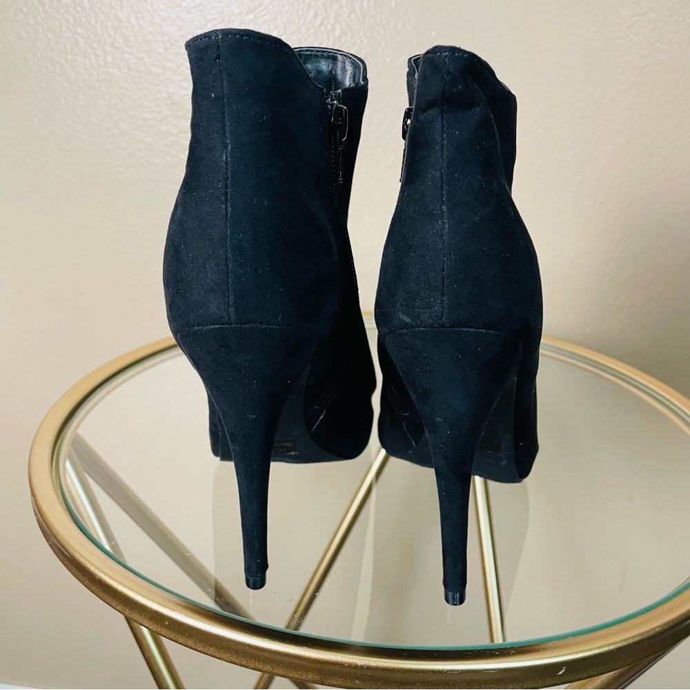 Guess Black Suede High Heels Peep Toe 4 Inch Zip Up Open Toe Heels 8 M New - Picture 7 of 10